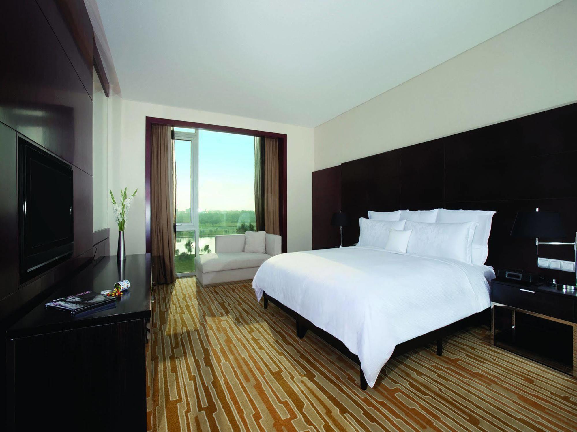 Cordis, Beijing Capital Airport By Langham Hospitality Group 5* Shunyi