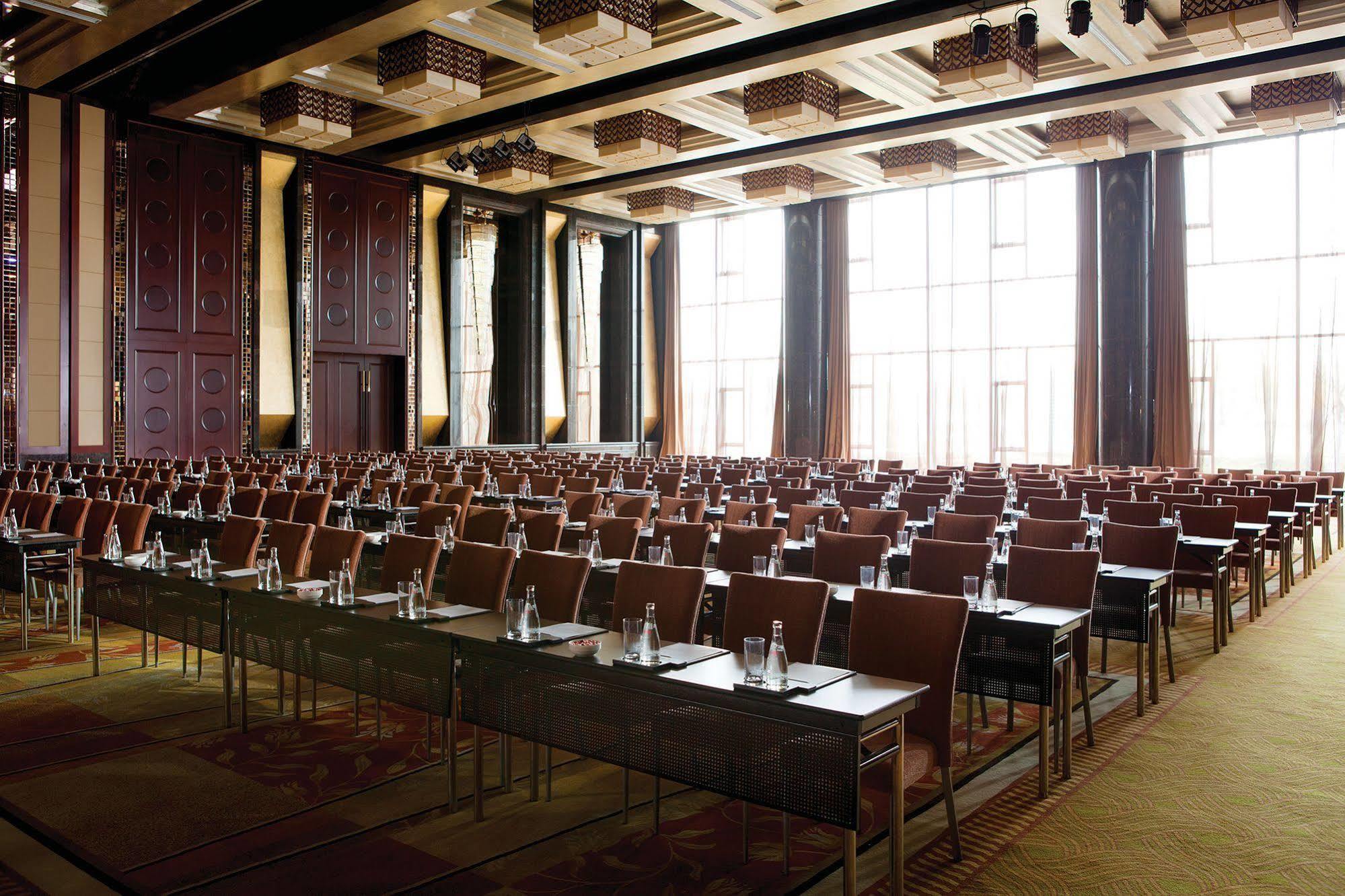 Hotel Cordis, Beijing Capital Airport By Langham Hospitality Group 5*